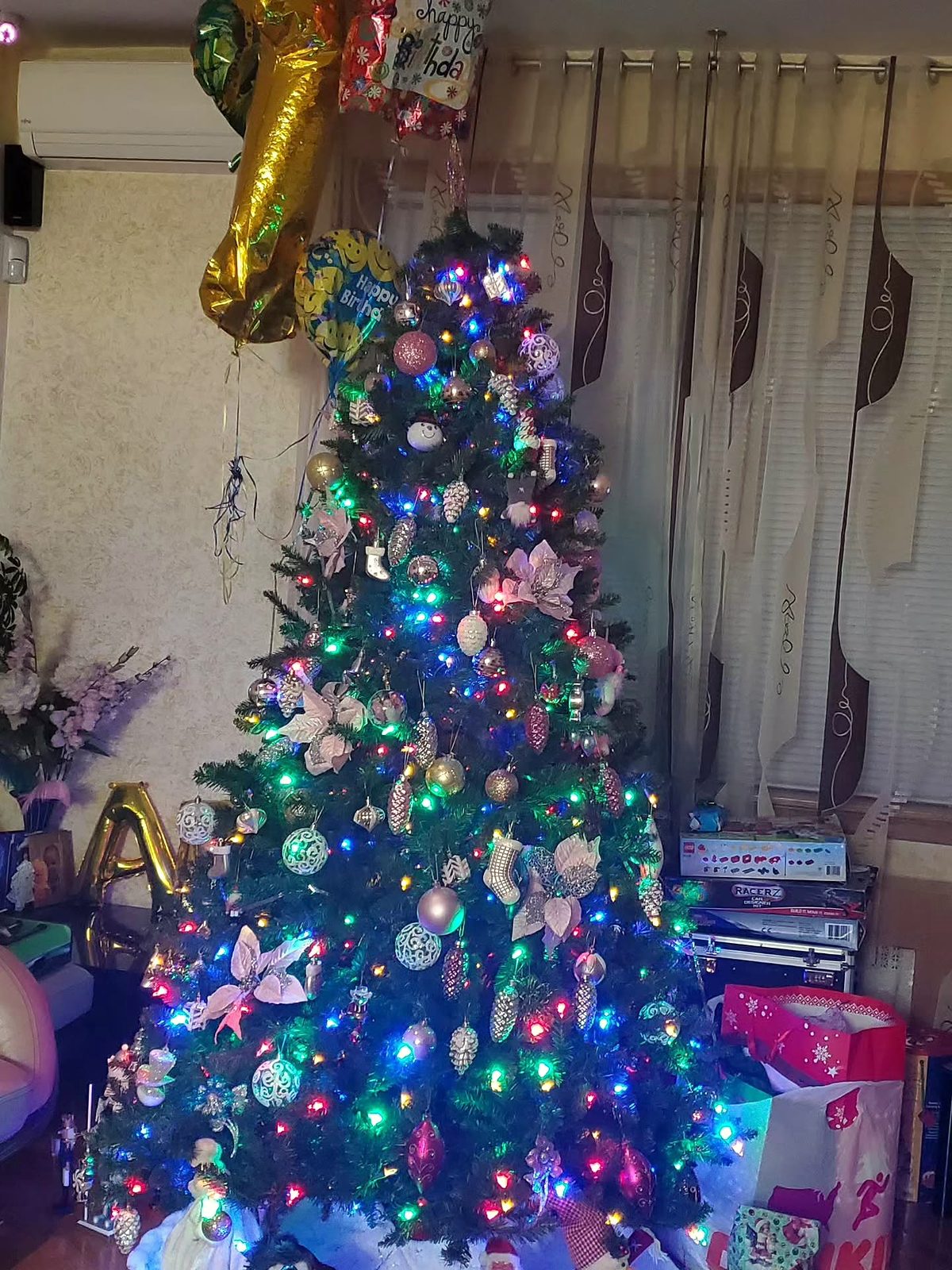 Holiday and seasonal decor by The RB Designs
